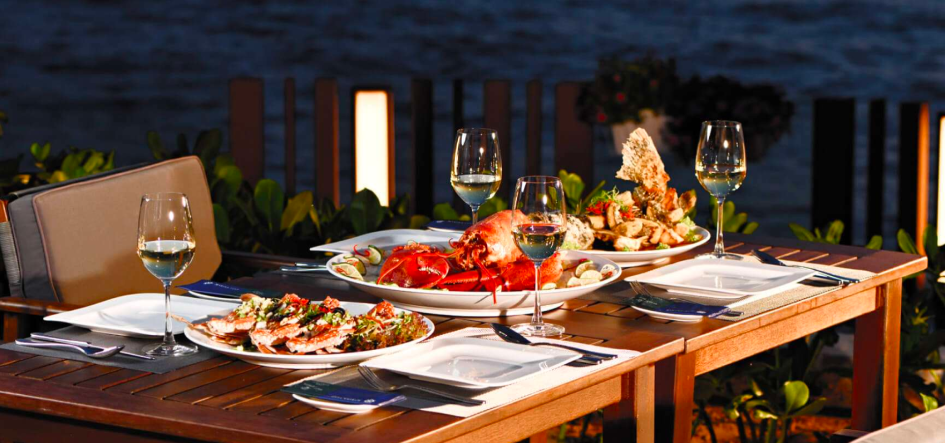 Sea & savor restaurant