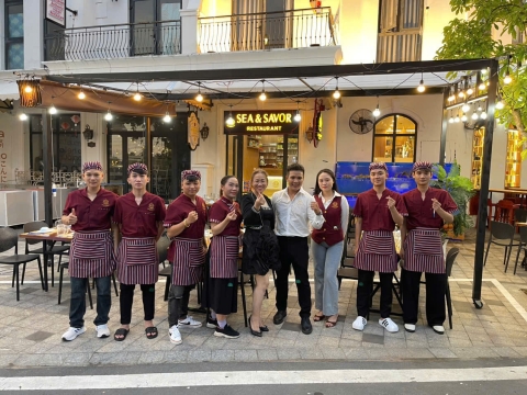 Sea & savor restaurant